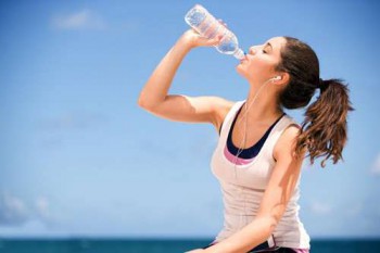 Uống nước buổi sáng có tác dụng gì?